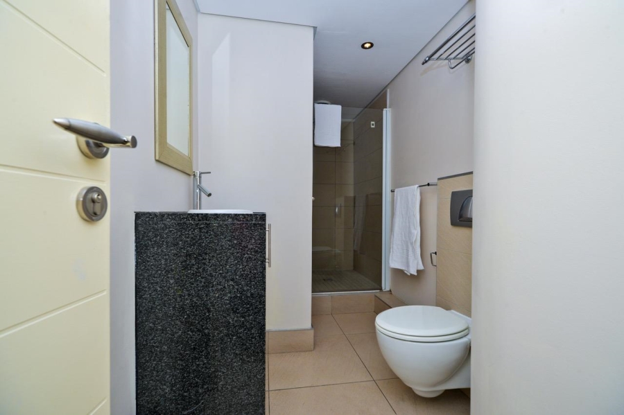 To Let 2 Bedroom Property for Rent in De Waterkant Western Cape